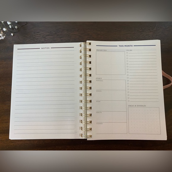 Threshold Floral Planner with Accessory - Picture 7 of 9